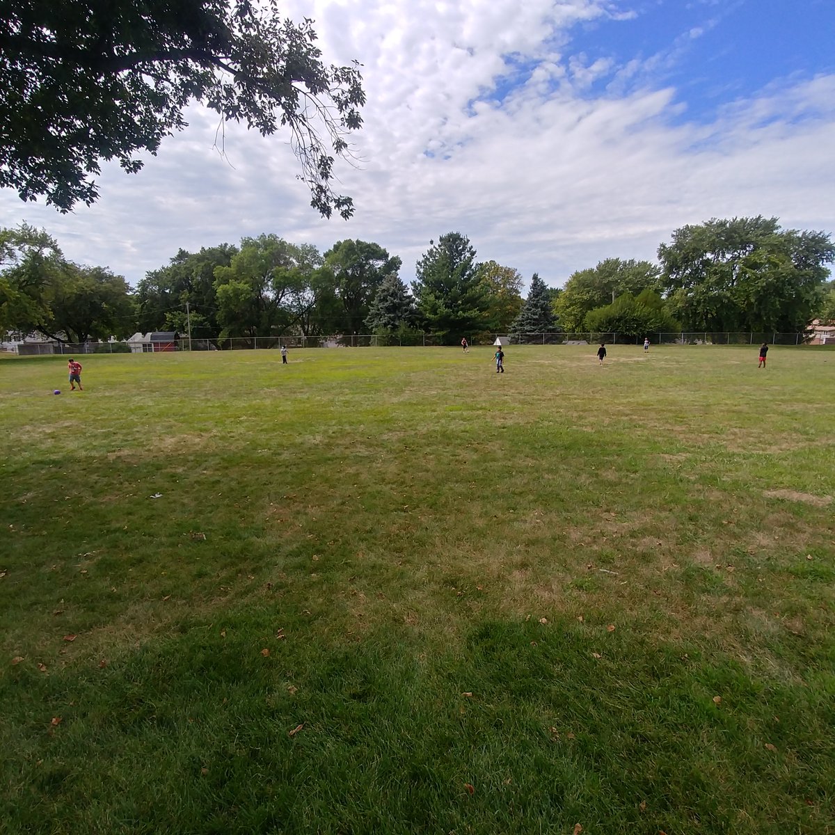 MPSHollrah's tweet photo. Beautiful day! https://t.co/JVuMmuPMF7