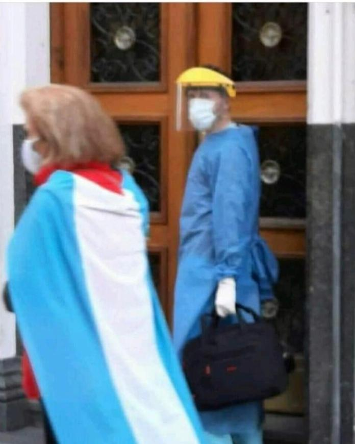 infonews's tweet photo. DOS CARAS, UN PAÍS
#COVID19  6.840 nuevos casos y 235 muertes
#MarchaDelContagio https://t.co/Rr9a459t3l