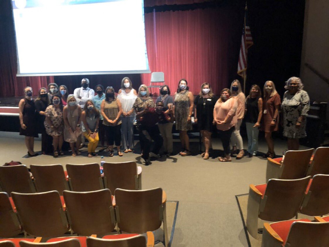 WLRadneySchool's tweet photo. Social Distancing has our convocation looking a little different this year but this staff showed up to put both feet forward and have the best start of the year! @AlexanderCityS1 https://t.co/kPFiq8jSAZ