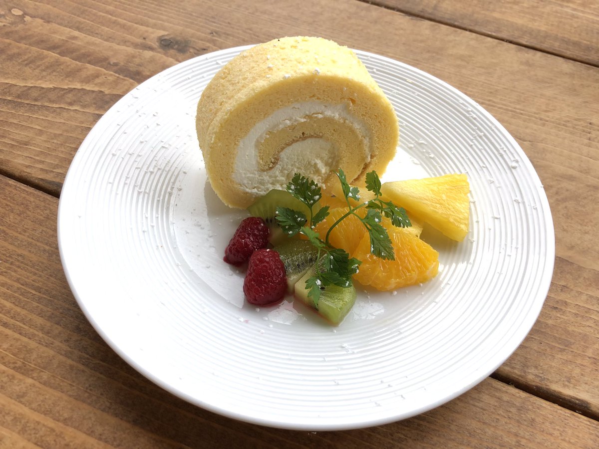 Zenon Sakaba ゼノンサカバ 公式 お昼はカフェゼノン こんにちはゼノンです ゼノンサカバではおいしいグルテンフリーケーキで有名な リリアン さんのケーキを仕入れて提供しております マンゴータルトにラズベリーとホワイトチョコのムース ガトー Zenon Sakaba ゼノンサカバ 公式 お昼はカフェゼノン こんにちはゼノンです ゼノンサカバではおいしいグルテンフリーケーキで有名な リリアン さんのケーキを仕入れて提供しております マンゴータルトにラズベリーとホワイトチョコのムース ガトー