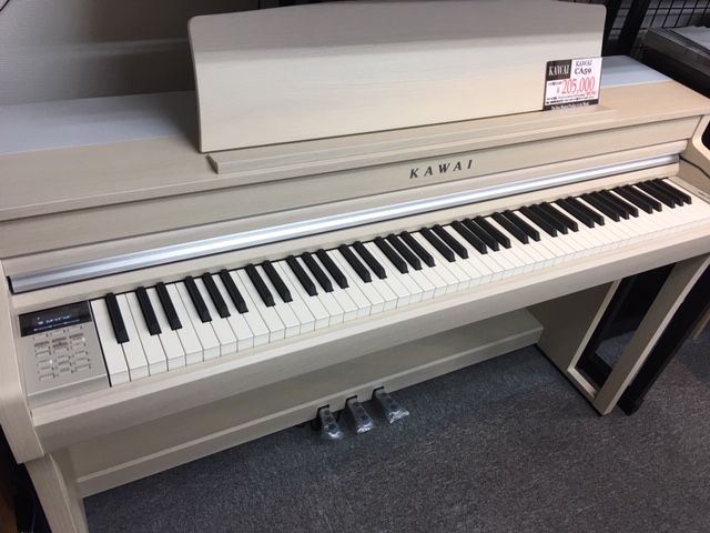 kurosawaekimae's tweet photo. 【新製品】おまたせしました！リアルな木製鍵盤搭載、高品位なサウンドで注目を集めるNEW KAWAI CA59 デジタルピアノ！展示導入機がやっと来ました！色は落ち着いた風格のホワイトメープルです。ご予約受付中！
#電子ピアノ　＃デジタルピアノ　＃KAWAI ＃CA59
https://t.co/b34fwlwhy1 https://t.co/fZJHFlLeyH
