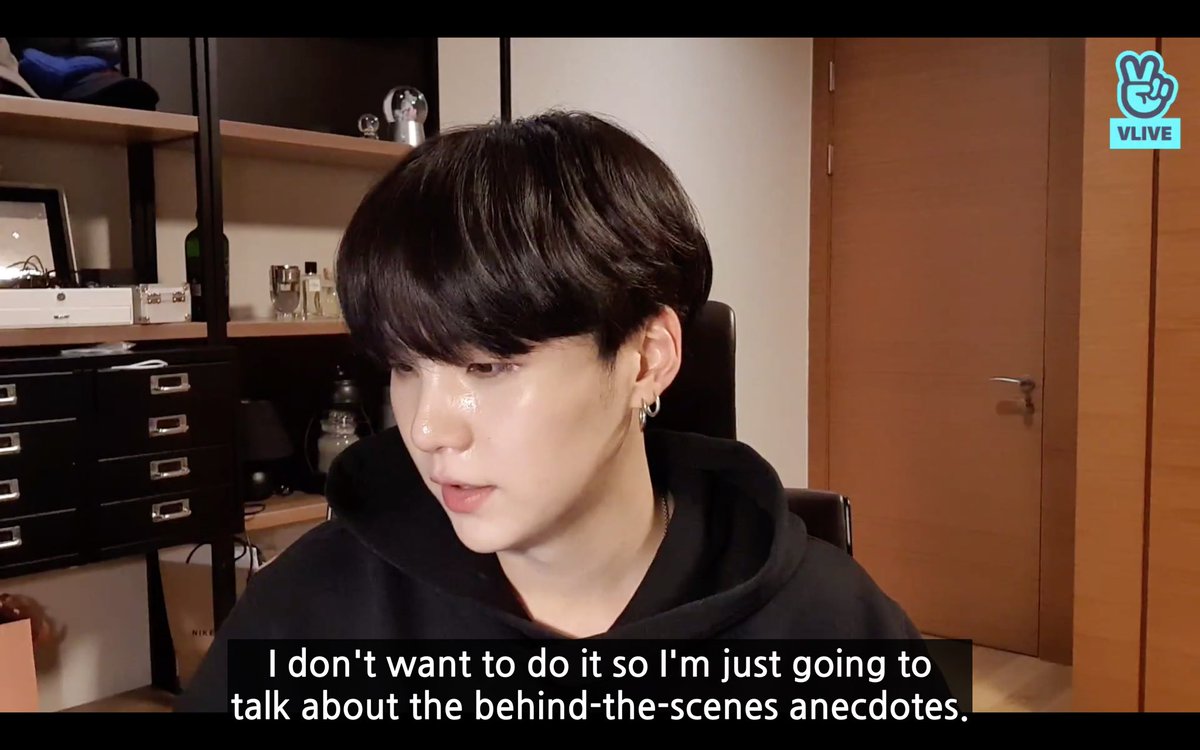 a quick but necessary disclaimer before i begin ahem this thread is a thread based on my experience with production, music and interpretation. yoongi himself did not explain moonlight other than his vlive & left the interpretation up to listeners aaand that's where i come in