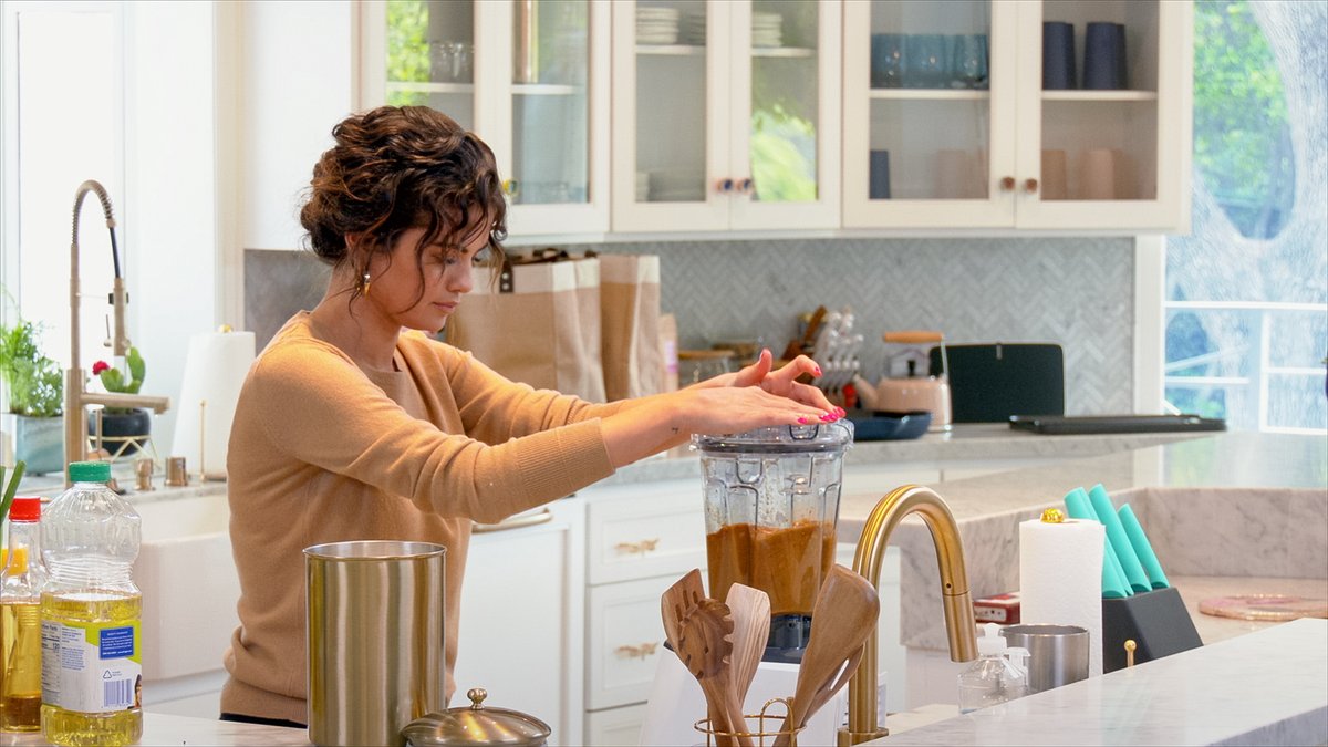 OfficialSGnews's tweet photo. #SelenaPlusChef #HBOMax #SelenaCooks https://t.co/DPVs2V6zeR