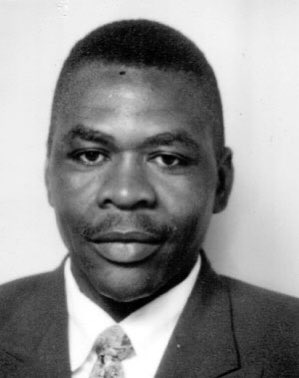 mbeatowe's tweet photo. Sept2019:«Cameroun, terre chérie» est, selon l’éditeur #belleslettres,«un condensé d l’histoire de notre pays en BD».L’auteur @AugustinNdjoa,né en 1967,(pseudonyme #Retin)est caricaturiste au quotidien @CamerounTribune. 2001&2002: Meilleur caricaturiste camerounais. Prix:2500FCFA https://t.co/As21YM4vMe