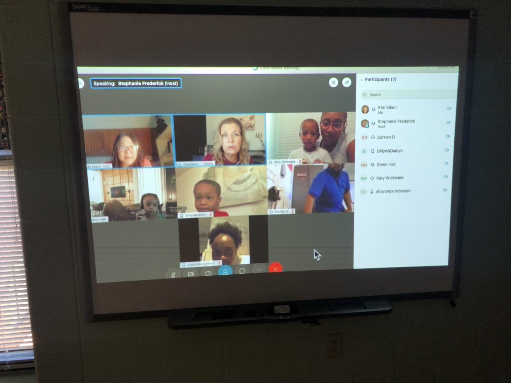 ValdesNativ's tweet image. Thank you parents and teachers for a great parent orientation @LewisvilleES #ponystrong