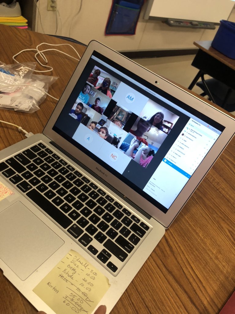 ValdesNativ's tweet image. Thank you parents and teachers for a great parent orientation @LewisvilleES #ponystrong