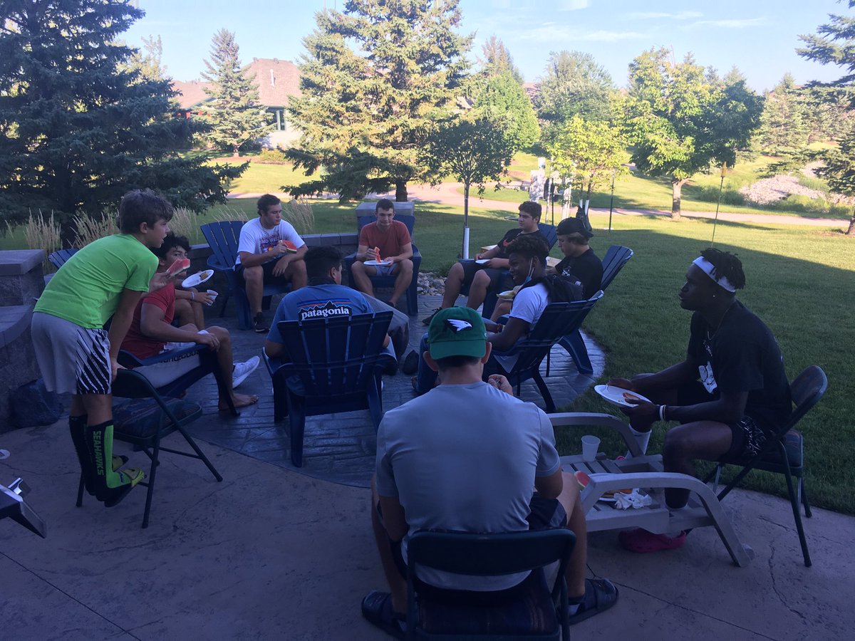 MHDspudFootball's tweet photo. Special Group of young men. LEADERS in every senses of the word!
#UnityCouncil
#SpudsWantToCompete
#Winas1 https://t.co/tphD8tXYFw