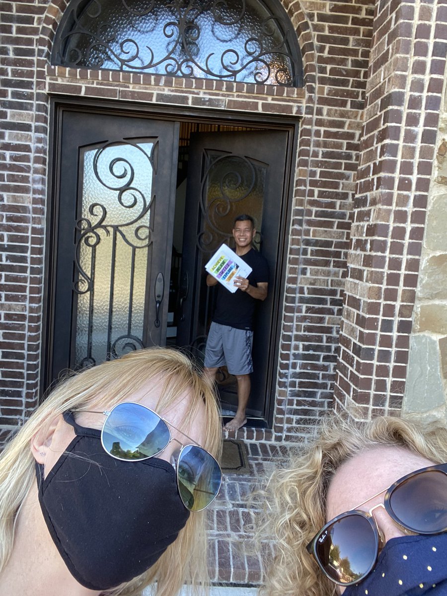 slespetty's tweet photo. We delivered supplies to our Wolves. We are all in this together. @GCISD #ctmswolfway @LaurieJackson34 https://t.co/gPS52wWthO