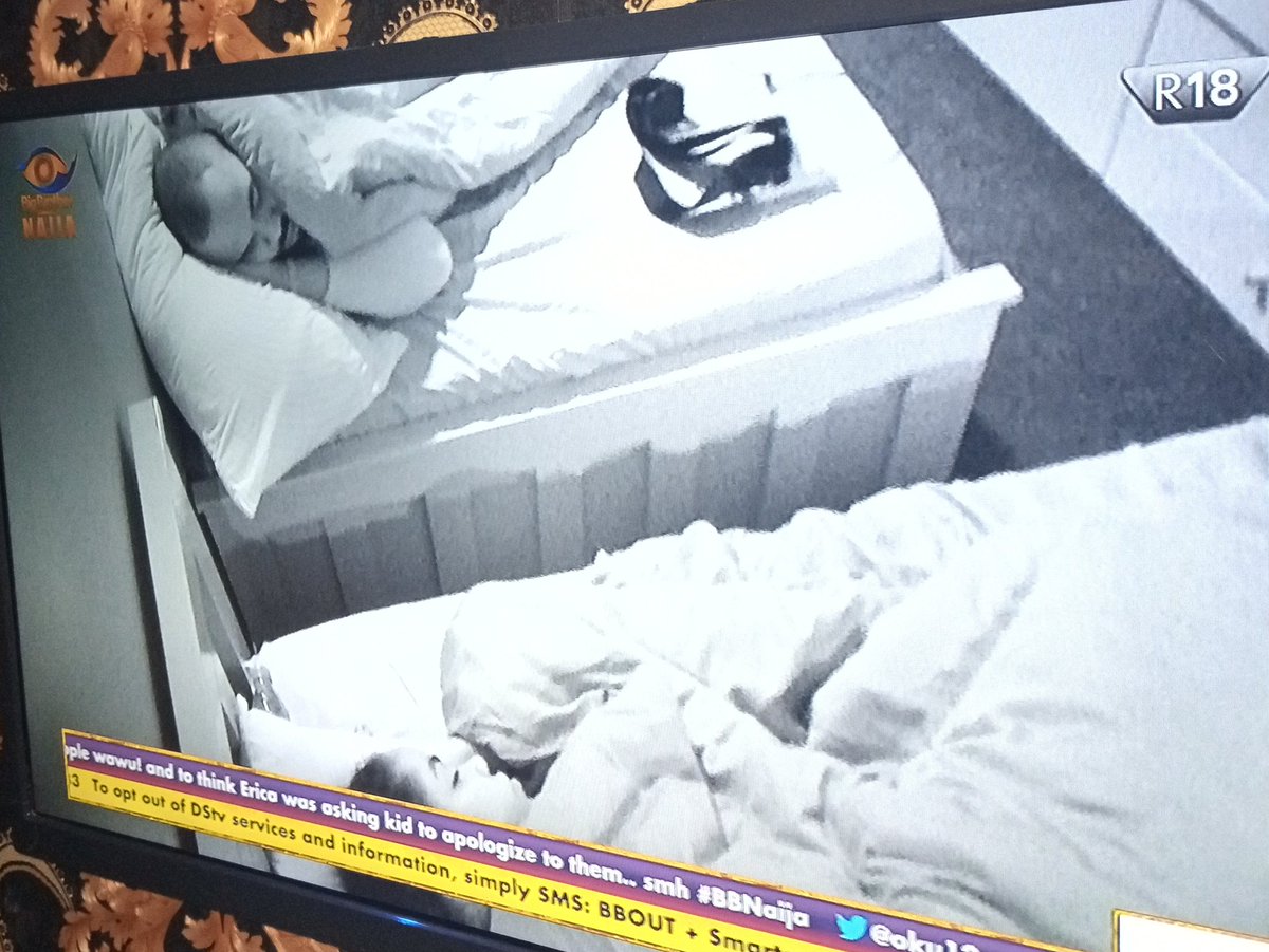 BridgetOlushola's tweet photo. Ozo can't even sleep straight again🙈🤩🥰❤🤩🤩 my Ozone 🤩❤Good night lovebirds 😍 #Ozone  #OzoNengi  #nengitheattraction  #BBNaijaLockdown https://t.co/ZECY1qDLxF