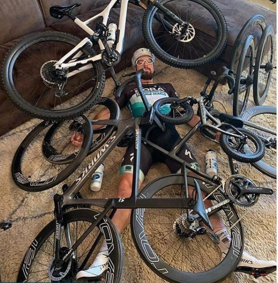 BikeCityGdl's tweet photo. Rodearse de amor: significado ciclista 👇
.
.
.
.
.
.
.
.
.
.
#Sagan #iamspecialized #bikecity https://t.co/ZV5FqNOT8O