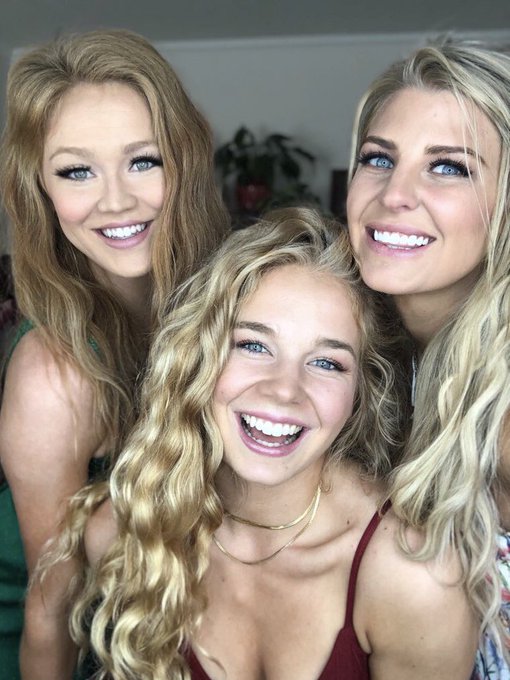 Watch NeedyNovember's leaked NSFW photo on TwXstars