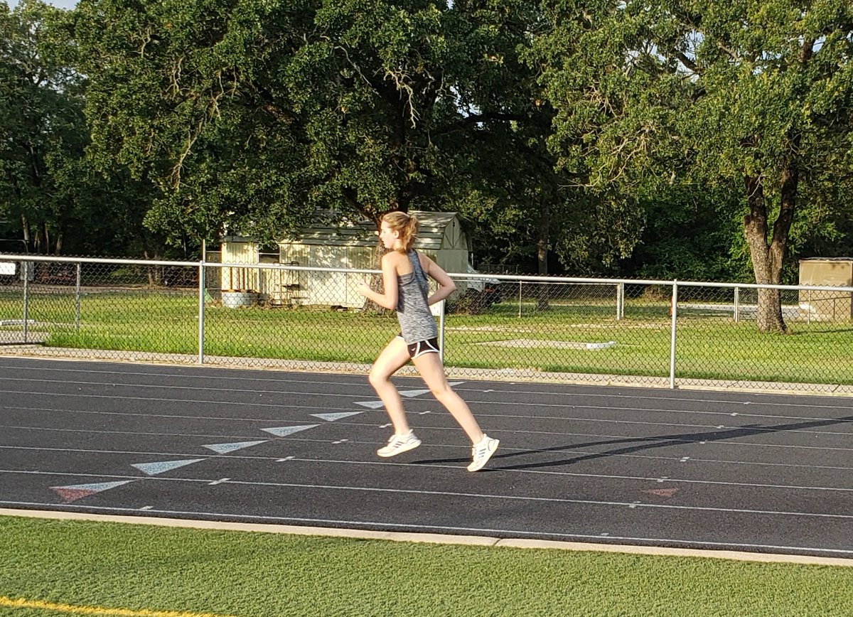 TimothyKerley4's tweet photo. @AllenRams_TFXC 
@Allen_Athletics 
@CoachSammiG 
"To give anything less than your best is to sacrifice the gift." - Steve Prefontaine https://t.co/xipD20rtNF