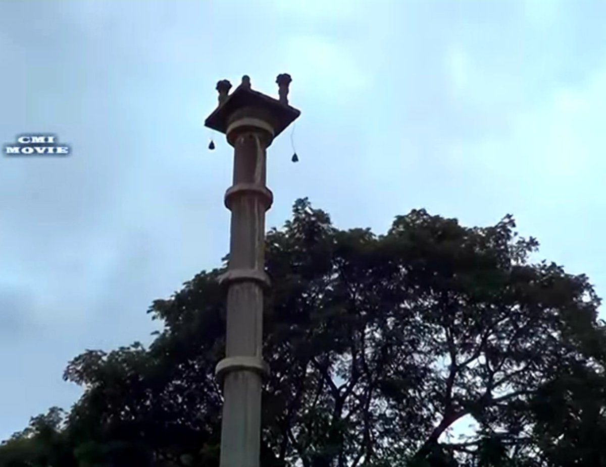 The Mukteshwara Temple, dedicated to Lord Shiva, sitting on the banks of the Tungabhadra River, is a fine example of the Chalukya architecture built in the12th Century. Cr different sources at GoogleImages credit to its owner.