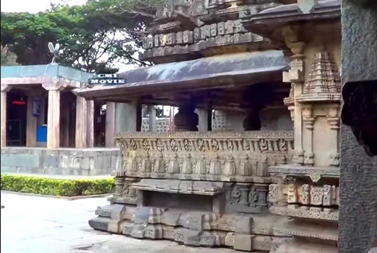 The Mukteshwara Temple, dedicated to Lord Shiva, sitting on the banks of the Tungabhadra River, is a fine example of the Chalukya architecture built in the12th Century. Cr different sources at GoogleImages credit to its owner.