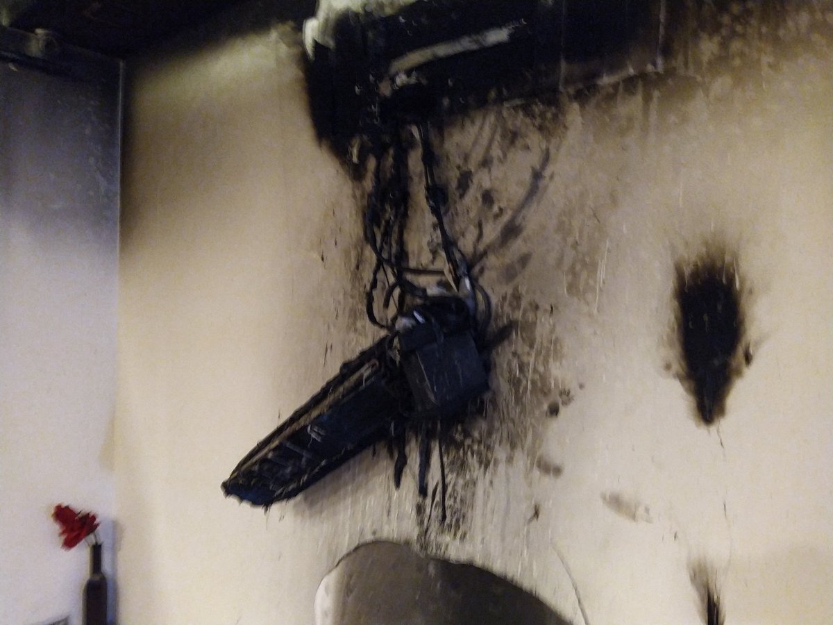 reachgautam's tweet image. @whirlpool_india @WhirlpoolCare @whirlpoolusa fire in split AC causes extensive damage to apartment.. we got saved by running out in the nick of time.. hopeless products