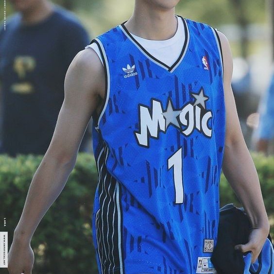 Johnny's arms, fuck it, lets go!(A thread)