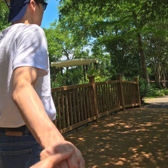 Johnny's arms, fuck it, lets go!(A thread)