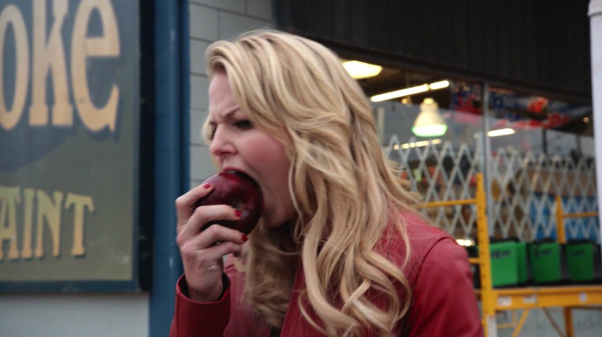 emma eating regina’s forbidden fruit