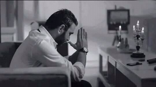وظـــــــــن الجهــــــلاء ان الصامتـــــــون لا يجيــدون الكــــلام
ولم يستوعبوا 
ان الصمــت ســـلاح الحليـــــم عندمـــا يتكلـــــم السفهـــــــــــاء