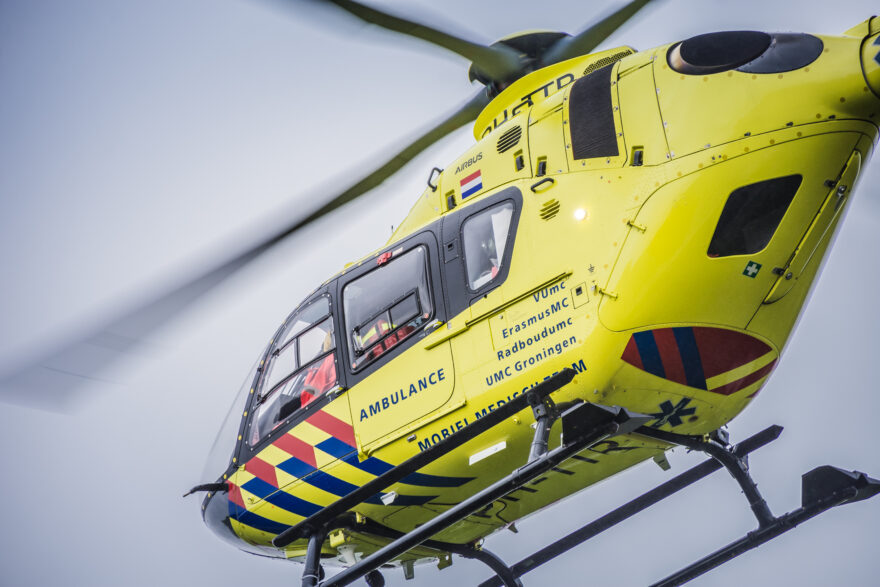 Man gewond na steekpartij, politie lost waarschuwingsschot Nicolaas Beetsstraat Vlaardingen -..