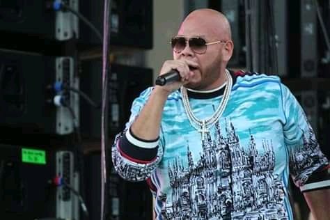 Happy birthday American rapper fat Joe        