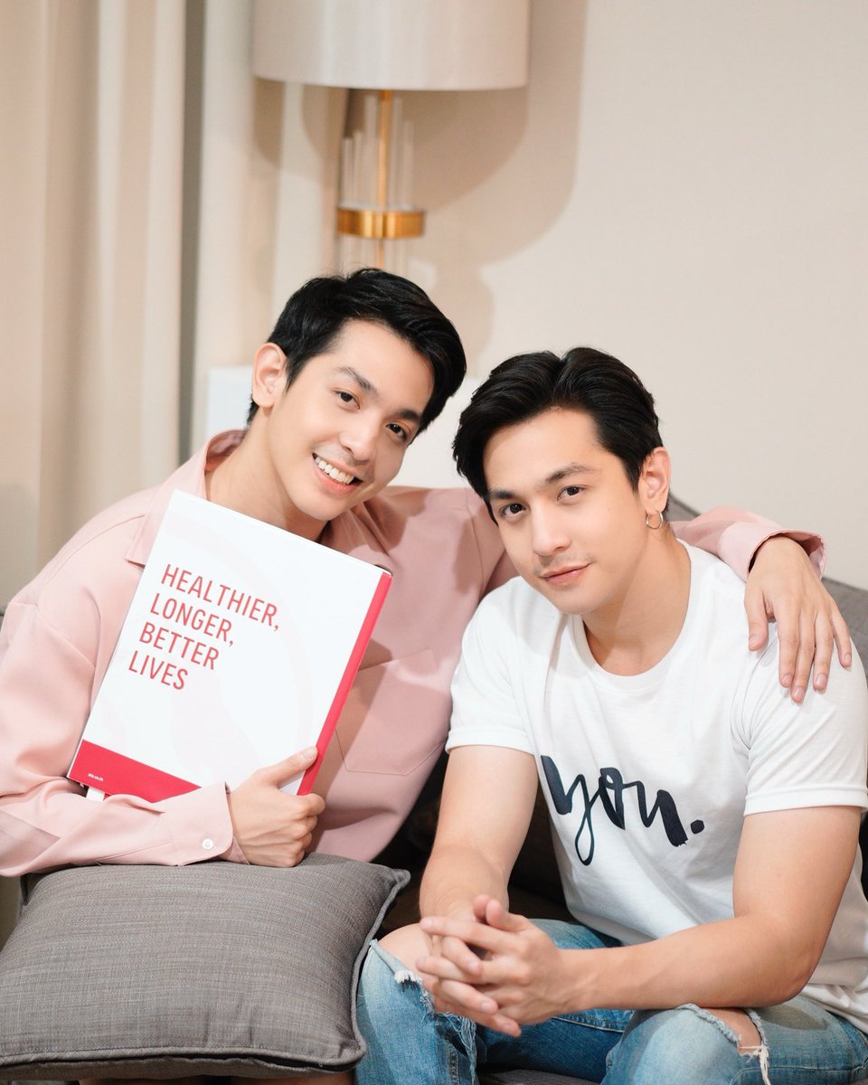 mikecomearound1's tweet photo. 💗คิดไว้แล้วละว่า คงไม่มีลูก—ถ้าวันหนึ่งไมค์’หายไป’ก่อน ทุนประกันที่ทำไว้ ถือว่าเป็นของขวัญจากพี่ชายคนนี้ละกันนะ 🥰ชอบประโยคนี้มาก”ประกันเป็นสินค้าที่ถูกซื้อด้วยความรัก ไม่รักตัวเอง ก็รักคนใกล้ๆตัว” 🤘ใครสนใจประกัน ไมค์ยินดีให้คำปรึกษานะคับ #ตัวแทนaia #lifeadvisor #aiathailand https://t.co/OKconUcj8d