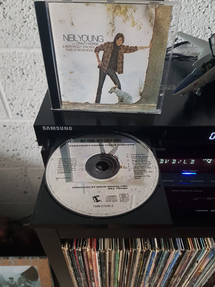 DavidNe43096753's tweet photo. #firstplayoftheday
#NowPlaying
@NeilYoungNYA
One of my favourite go to Neil Young albums....no shuffle,no skipping,from start to finish as nature intended..'hello ruby in dust,has your band begun to rust?' https://t.co/NX8v9HgoHd