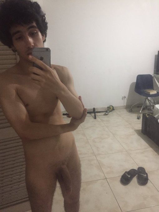 1 pic. ?????FOLLOW for more  #gay #bigdick #hot #boy #xxx https://t.co/HCerOSFpCa