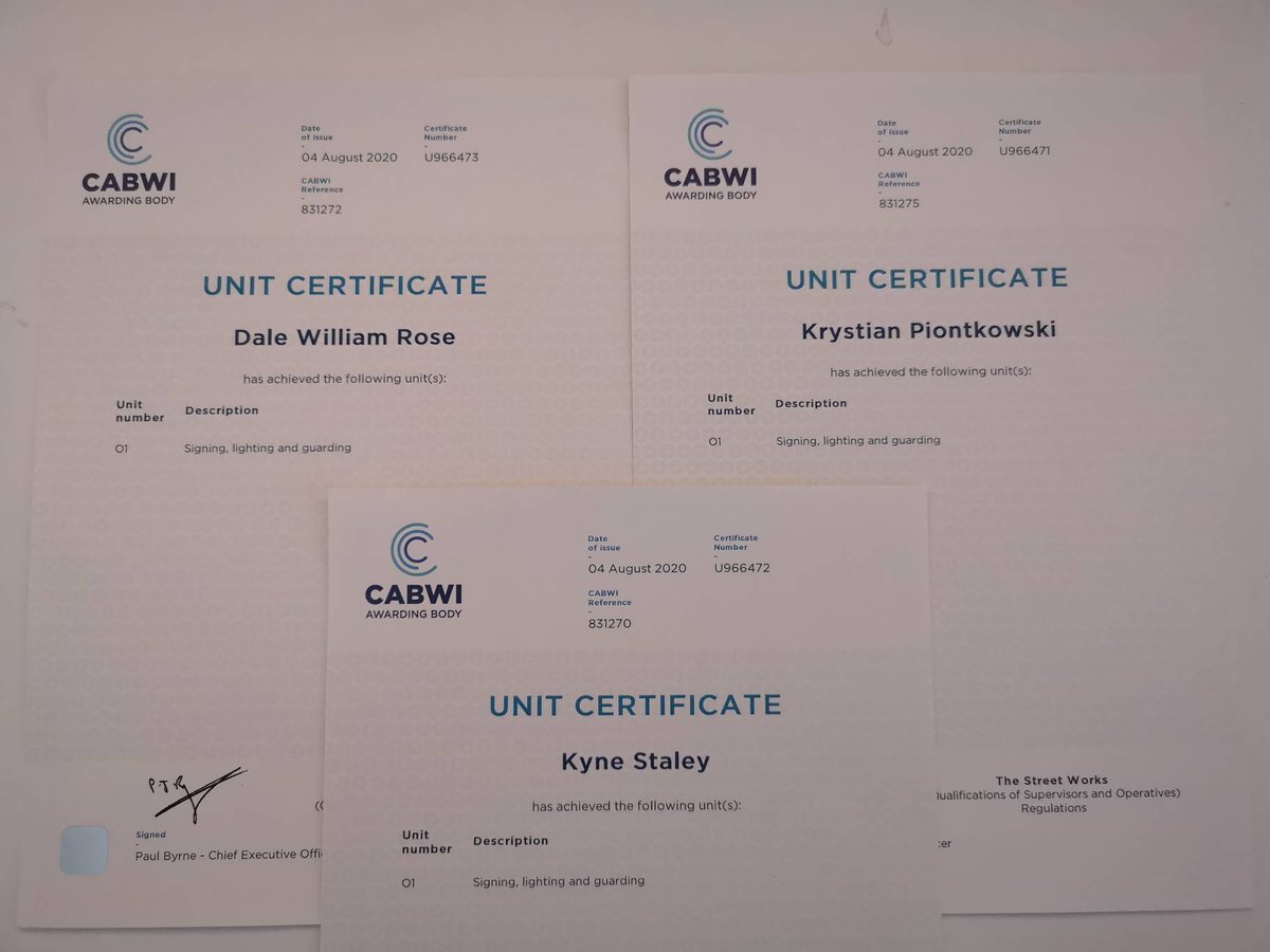 Excellent work from 3 of our #UtilitiesSurvey team in gaining further qualifications. Thanks to @EasybookT for providing efficient & #Covid19Safe training.

#Pas128 #RiskMitigation #StrikeAvoidance #UndergroundUtilitiesSurvey #Surveying #Underground #UtilitiesClearance #Training