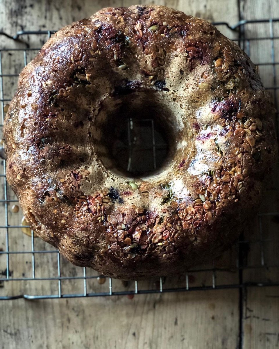 SourdoughClub's tweet photo. LONG SLOW GOLDEN
It’s about more than bread. It’s about fermentation, fresh ingredients and this is @vanessakimbell beautiful bake made with freshly milled flour. We have several mills at the school including a @wolfgangsmockmill & a https://t.co/lZtngDvSMJ #freshflour #mill https://t.co/URkkAx5lVl