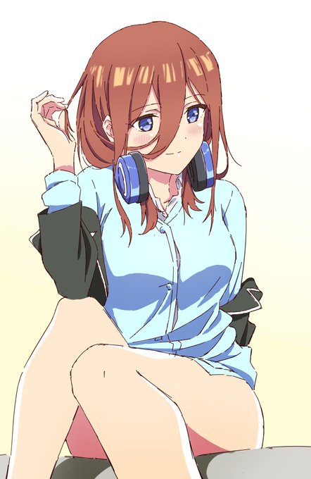 はいぽるさんがTwitterに投稿した中野三玖(五等分の花嫁)のイラスト。