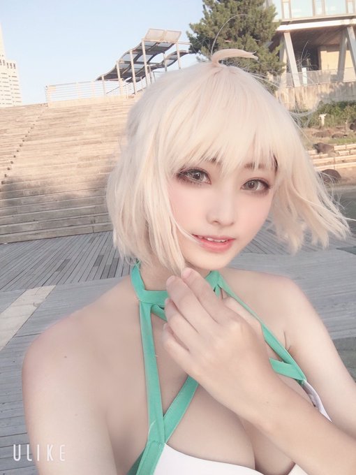 Twitterのコスプレ画像16