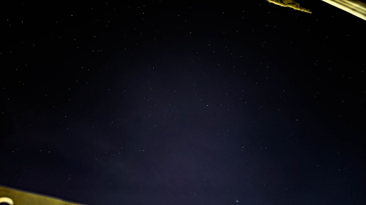 MetaleX121's tweet photo. Just some pics using @Xiaomi Mi 9T pro #Astrophotography https://t.co/GER4BmDnmt