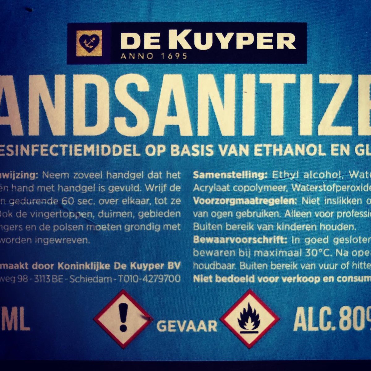 Horeca uitvoorraad leverbaar met reguliere bestelling. 
( 12 st per doos scherpe prijs) 

#handdesinfectiemiddel op basis van Ethanol en Glycerol
 alc. 80% VOL

<a href="/charitea/">ChariTea</a> bedankt voor de pompjes. 

#dekuyper #charitea #verkrijgbaarcru68
