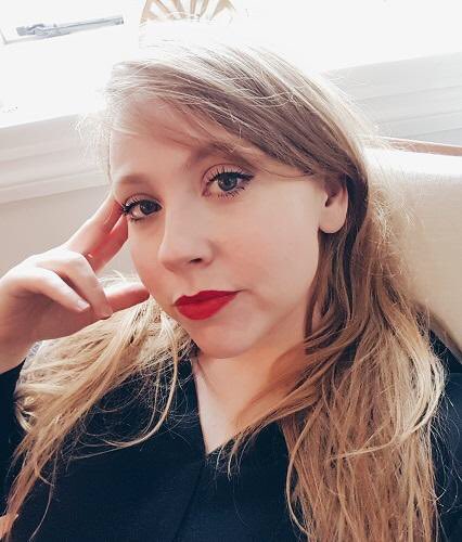 Homerton College (@homertoncollege) on Twitter photo We’re thrilled to announce that @MWhelanWriter is joining Homerton as our first ever Poet-in-Residence. “Poetry is not a decoration on top of life,” she says. “It’s fundamental to the way I live my life.” homerton.cam.ac.uk/news/Mariah%20… We’re thrilled to announce that @MWhelanWriter is joining Homerton as our first ever Poet-in-Residence. “Poetry is not a decoration on top of life,” she says. “It’s fundamental to the way I live my life.” homerton.cam.ac.uk/news/Mariah%20…