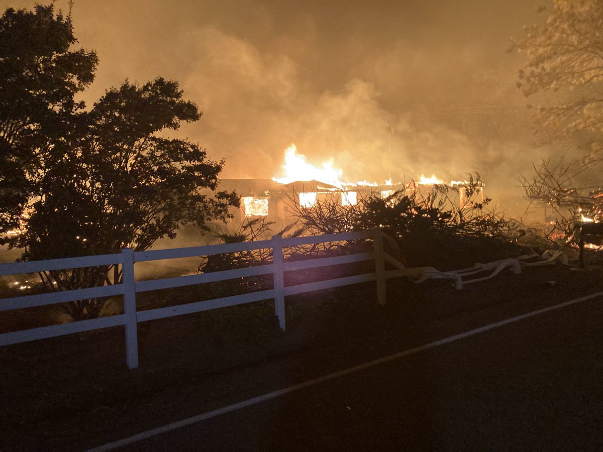 mgafni's tweet image. This house completely consumed at #Vacaville fire off Pleasants Valley Road #LightningComplexFires
