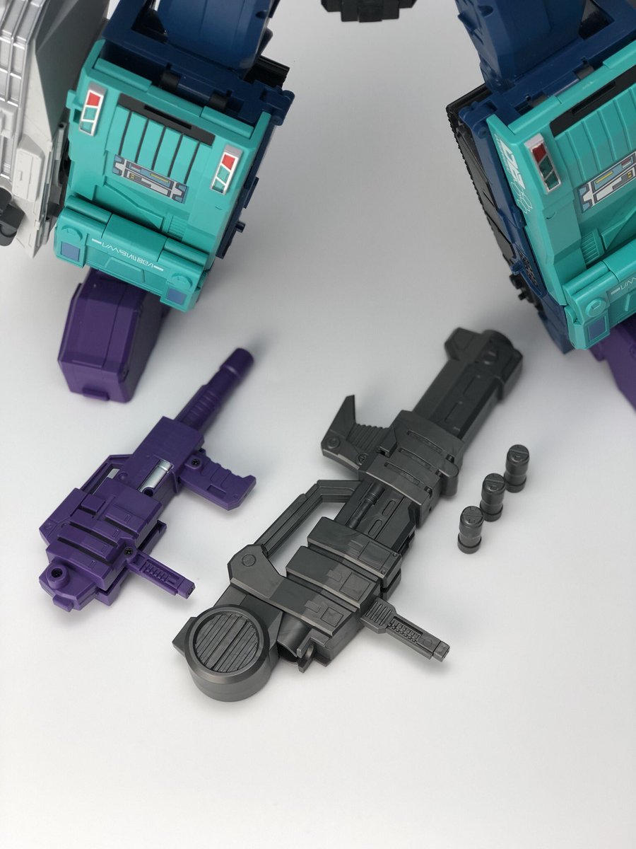 fans_hobby's tweet photo. First test shot of MBA-04 Special accessories pack for MB-08 DOUBLE EVIL, stay tuned for pre-order details!
#fanshobby #thirdpartytransformers #mba04 #doubleevil #overlord https://t.co/GiPvmzXMkl