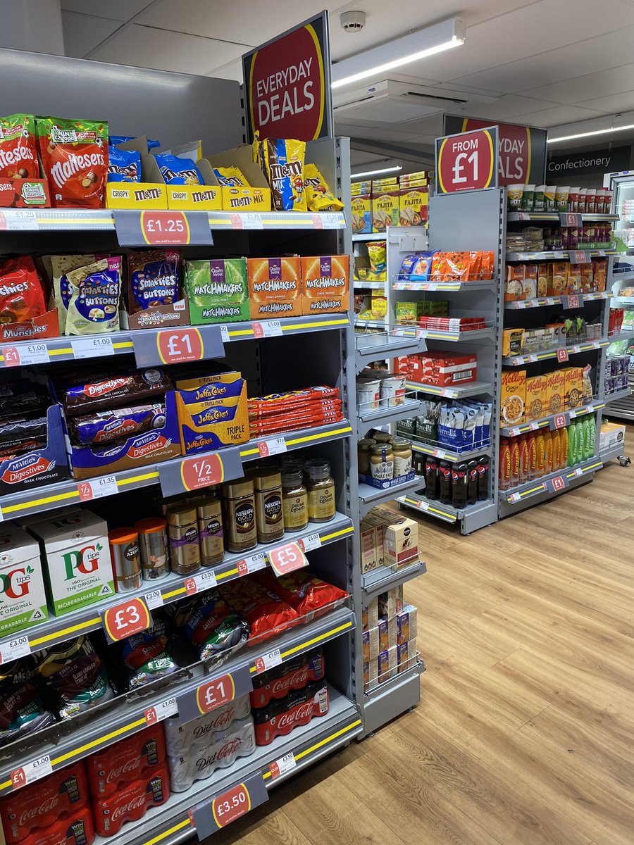 coop_jharrison's tweet photo. Final ambient promo change at Lightcliffe before moving on to my new store. Excellent standards! 🙌🏻 @JacksonM_Retail https://t.co/qmfi3vSqby