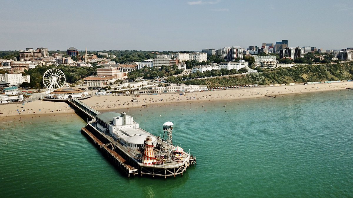 AFSolutionsUK's tweet photo. Do you #love #Bournemouth in the #sun as much as we do? 😍

#bournemouthbeach #drone #photography #holiday #vacation #staycation #marketing #business https://t.co/C6pHHo5kh0