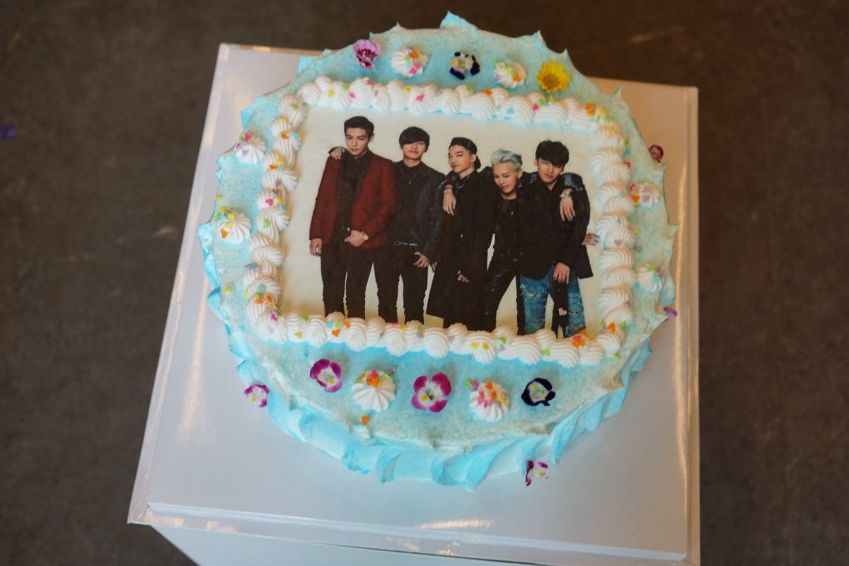 gdbabe28 tweet media