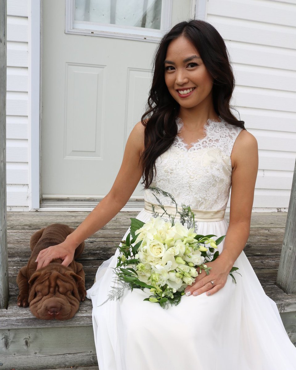 eventsbykeenda's tweet image. DOGS AT WEDDINGS // This is Moose a very cute sharpei who was her mummy’s flower girl. Not sure who got more attention, her or the bride?!💜😉😂
.
Are you having your family pet at your wedding? 
.
.
.
.
.
#altbride #stylishbride #fashionablebride #freespiritedbride #nont