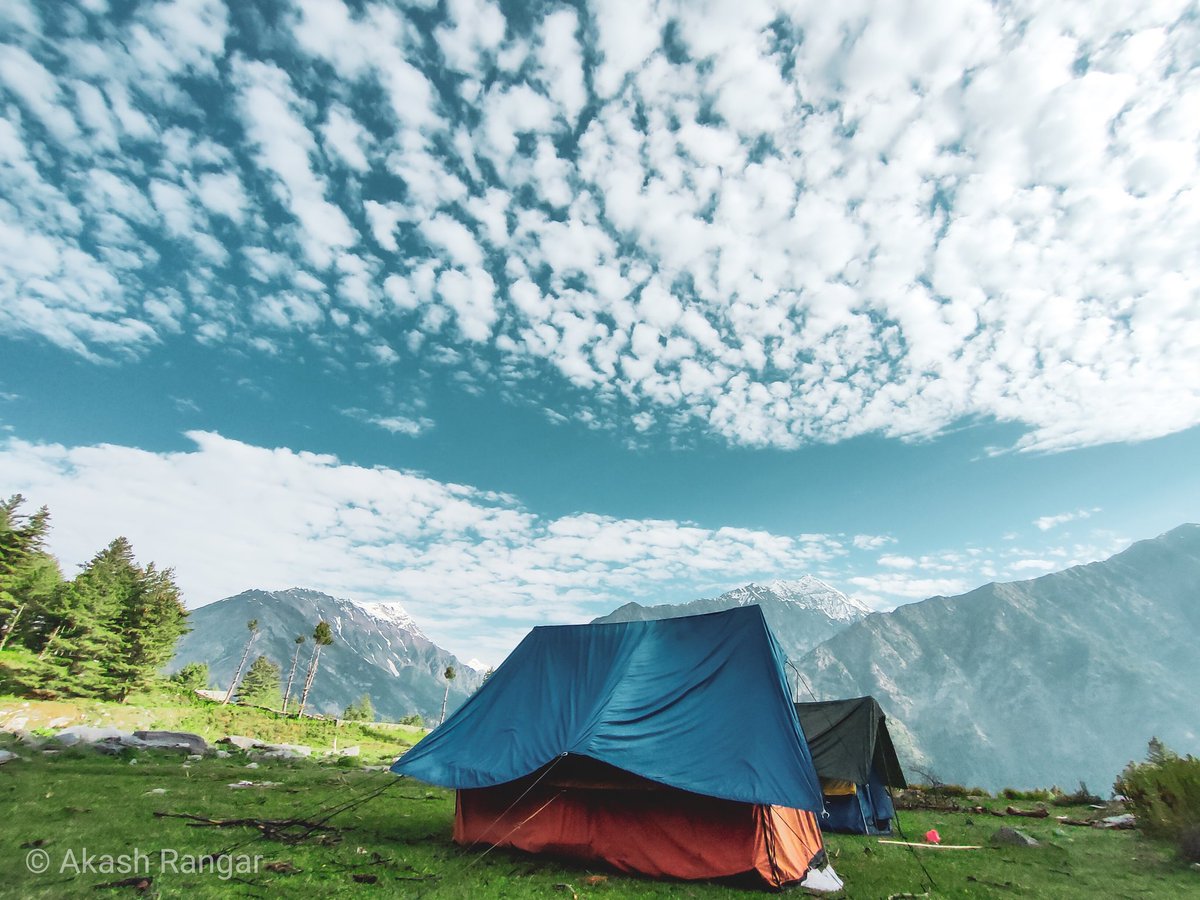 The reality in photos is more real .📷✨
.
.
.
.
#himalayas #uttarakhand #travel #captureatrip #beautifuldestinations #travelindia #travulls #peaceaurparvat #himalayangeographic #wanderlust  #justwravel #highlandernetwork  #uttarakhandtraveller  #travelphotography #himalayasin