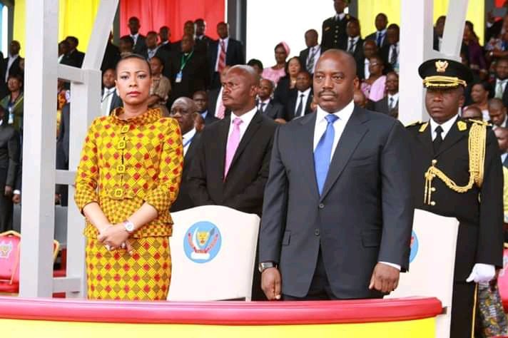 MbuyambaJonatha's tweet photo. JE CONFIRME AUJOURD'HUI QUE MAMAN OLIVE ET JOSEPH KABILA AVAIENT DES NERFS TRES SOLIDES. SINON ON ALLAIT VIVRE DANS UNE RÉPUBLIQUE DES PRISONNIERS CHAQUE JOUR. 
BRAVO A VOUS UN COUPLE AU GRAND COEUR https://t.co/Z5VVrGPZd6