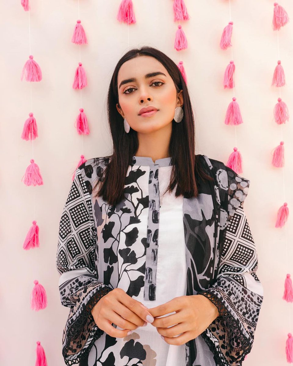 TheGigaMall's tweet photo. Your new favorite dress awaits! 🖤 
3-piece unstitched printed lawn shirt with printed chiffon dupatta and dyed pants! To shop, visit Beech Tree outlet located at the First Floor.
#gigamall #gigagroup #shoppingmall #shopping #Beechtreepk #BTUnstitched #Monochrome #BTGirl #WTCPAK https://t.co/TLMyJev2bz