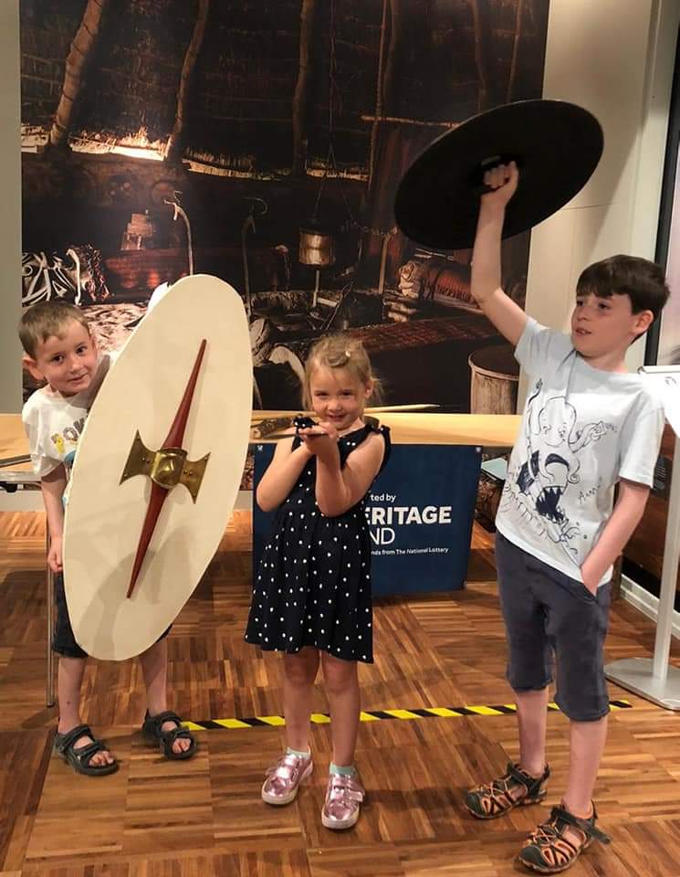 Are you looking for a way to entertain the kids on this #rainyday? Visit us to find out more about the Mystery Warrior &amp; life in the #IronAge! 11:00-14:30 today, booking is essential thenovium.org/article/34314/…

 #kidsinmuseums #familyfun #chichester @Discover_Chi