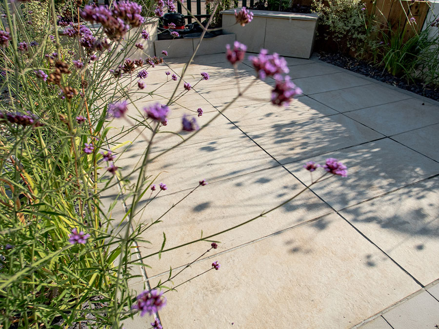 milesstoneuk's tweet photo. Very dark, grey and drizzley today. Plus point is our displays do not need watering! We snapped some shots of the Room With a View Garden basking in the sun last week - apparently after today the weather is going to be more like this 😍 https://t.co/SDhbdrKIn2