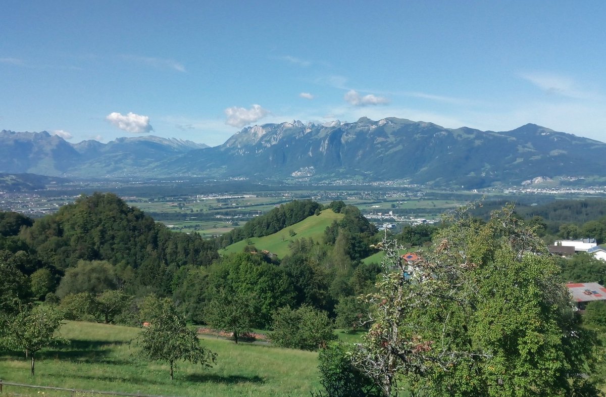 Cookingroffa's tweet photo. Gutenmorgen Sonnenschein. #fraxern #vorarlberg #österreich https://t.co/iaKsiqmr5Z