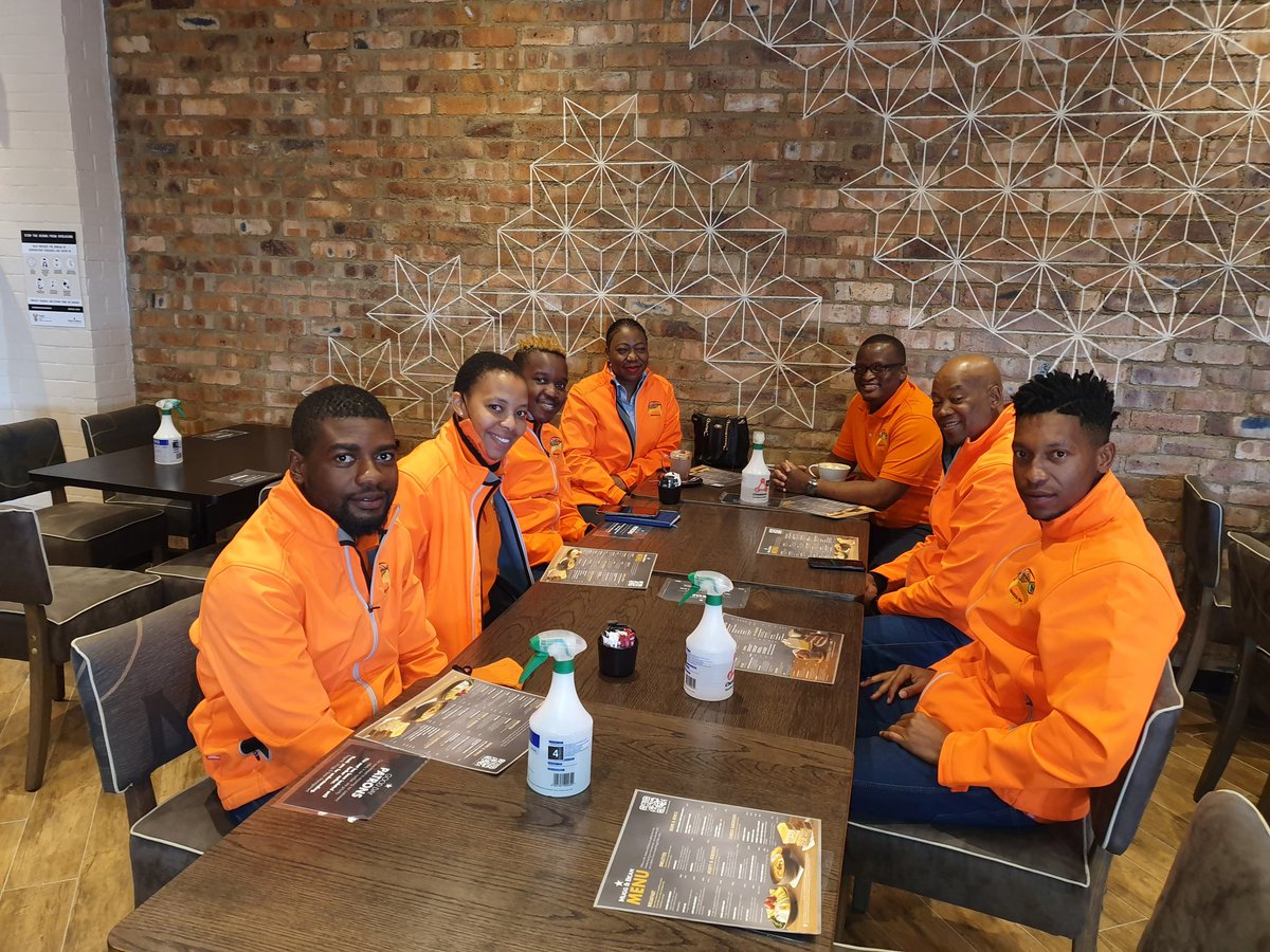 zonkezakhe_M's tweet photo. Meet the Gauteng Team of @BrandsofAfrika.

Your support has enabled us employ 9 people. 

We are looking forward to serving you through https://t.co/OLUxhvWg19 as the biggest e-commerce website within the African continent with a focus on Agro-processing. 

#BrandsOfAfrika https://t.co/OKNJelr2g9
