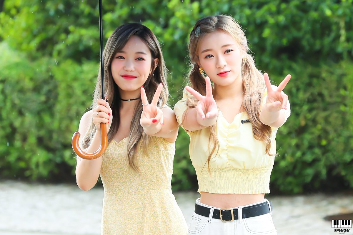 DoMiSol_Jinsol's tweet photo. 200805 퀴즈위의 아이돌 출근 3pics

눈부신 눈부신 Scenery 
매일이 매일이 마치 
특별한 이 여름아🥰

#에이프릴 #진솔 #이진솔
#APRIL #Jinsol #ジンソル
@APRIL_DSPmedia @4wallE
#Now_or_Never https://t.co/F2uf6ymT61