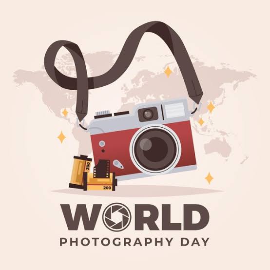 Lanre1808's tweet photo. @folastag @deoluphotograph @osbalt_ @tboweezy @Xultan_visuals @1808photograph @chi_ernest @OghenekomeOteri @_ejor_ 
Happy world photography day 📸 📷 #WorldPhotographyDay #WorldHumanitarianDay2020 https://t.co/nzRpU3jOUj